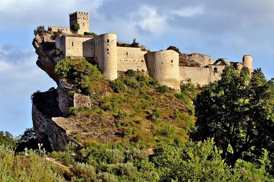 Castello Roccascalegna